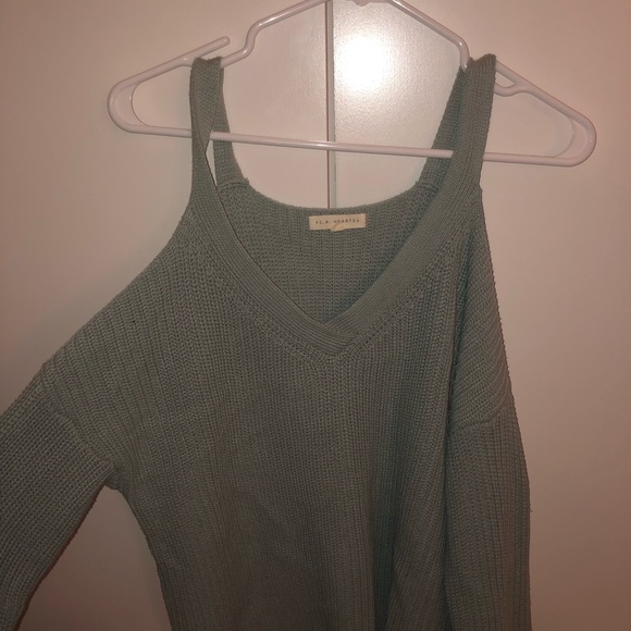 Blue sweater - Picture 2 of 2